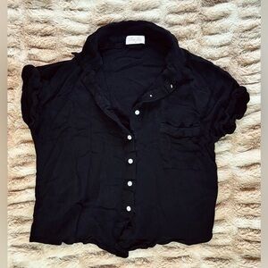 Pink Lily - Gauzy Cropped Black Button-Down Short Sleeve Top with Pocket